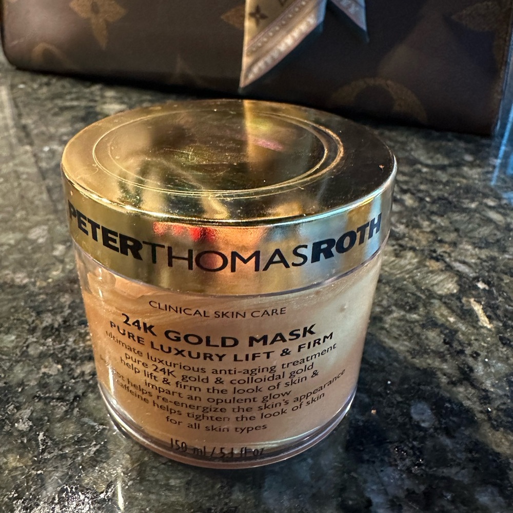 24K Gold Mask